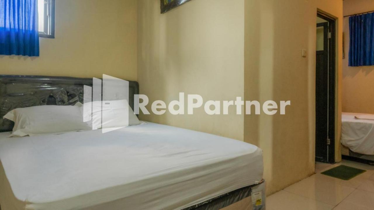 Vandhela Homestay Syariah Mitra Reddoorz Surabaya Eksteriør billede