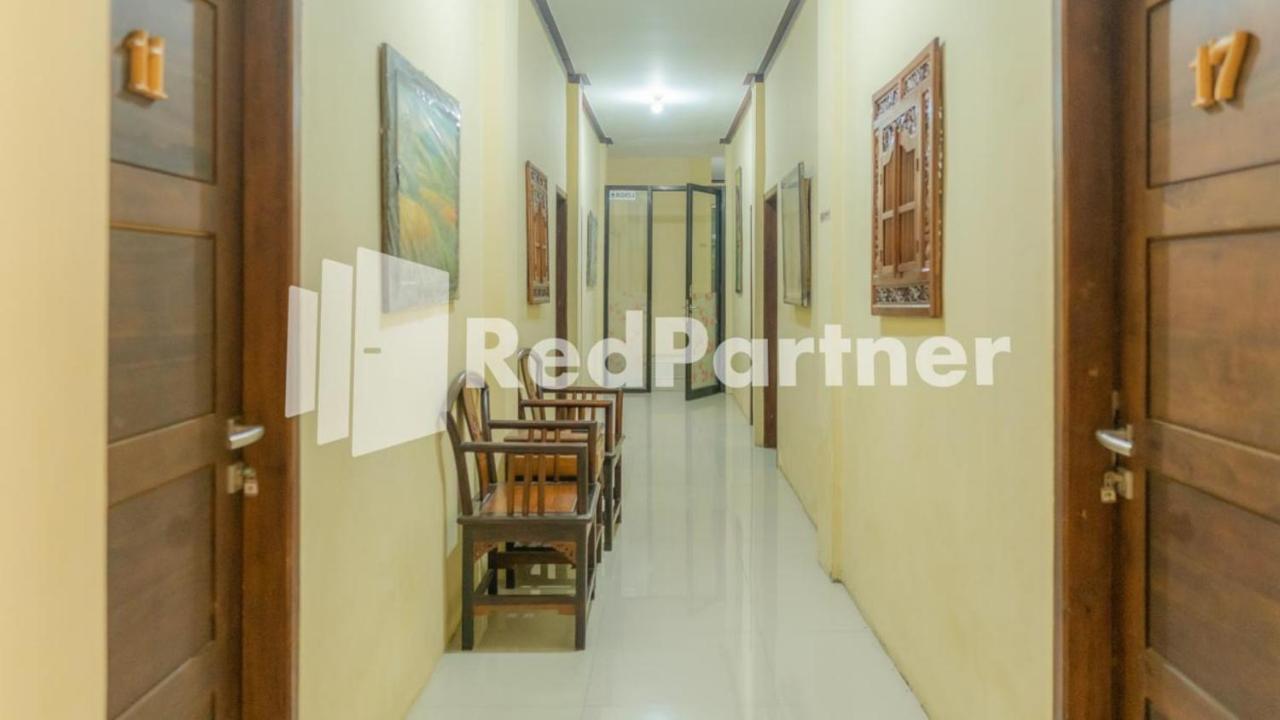 Vandhela Homestay Syariah Mitra Reddoorz Surabaya Eksteriør billede